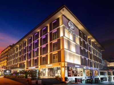 DoubleTree-by-Hilton-Hotel-Istanbul.jpg
